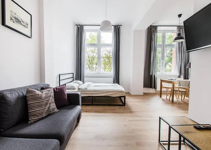 Sunstone Apartment In A Beautiful Townhouse In The Center
