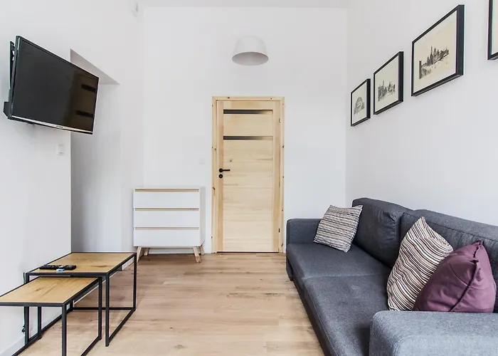 Sunstone Apartment In A Beautiful Townhouse In The Center